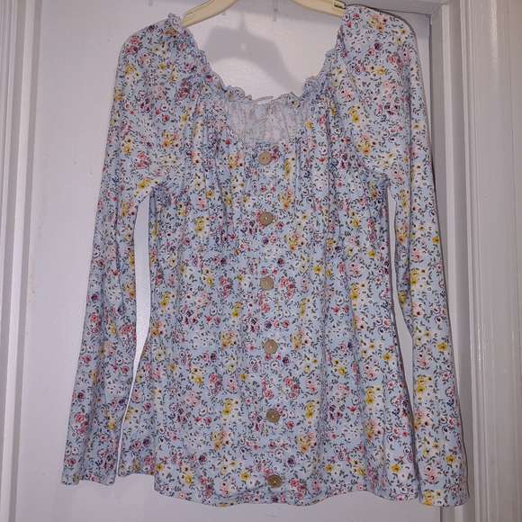 No Boundaries Tops - 💙Floral top💙 FINAL PRICE